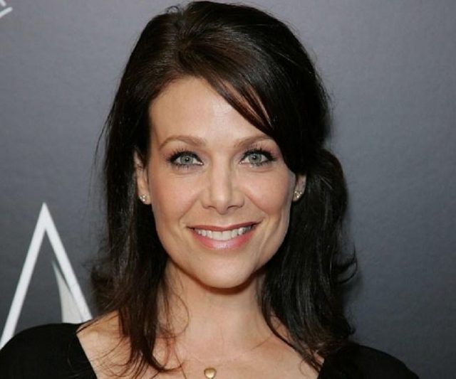 Meredith Salenger Measurements Bra Size Height Weight