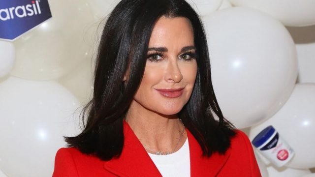 Kyle Richards Measurements Bra Size Height Weight