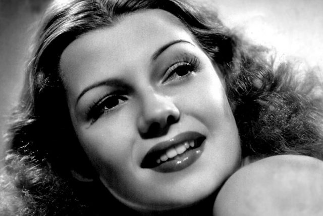 Rita Hayworth Measurements Bra Size Height Weight