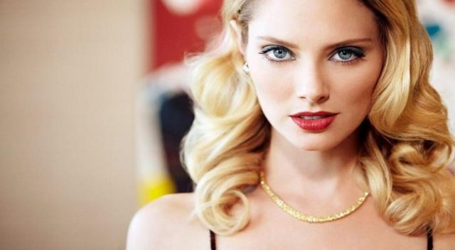April Bowlby Measurements Bra Size Height Weight
