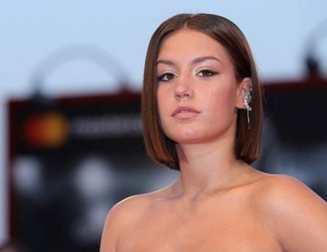Adele Exarchopoulos Measurements Bra Size Height Weight