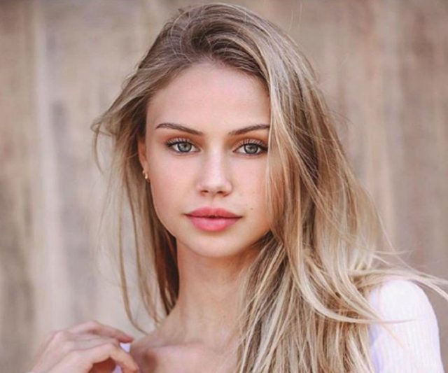 Scarlett Leithold Measurements Bra Size Height Weight