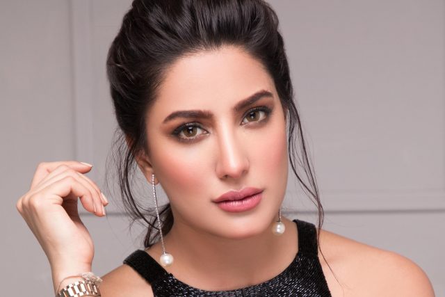 Mehwish Hayat Measurements Bra Size Height Weight