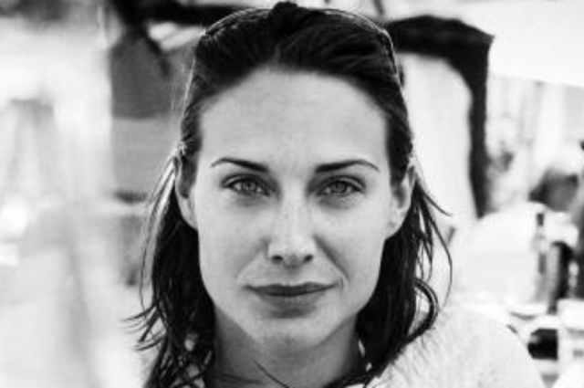 Claire Forlani