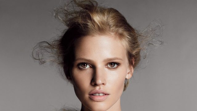 Lara Stone